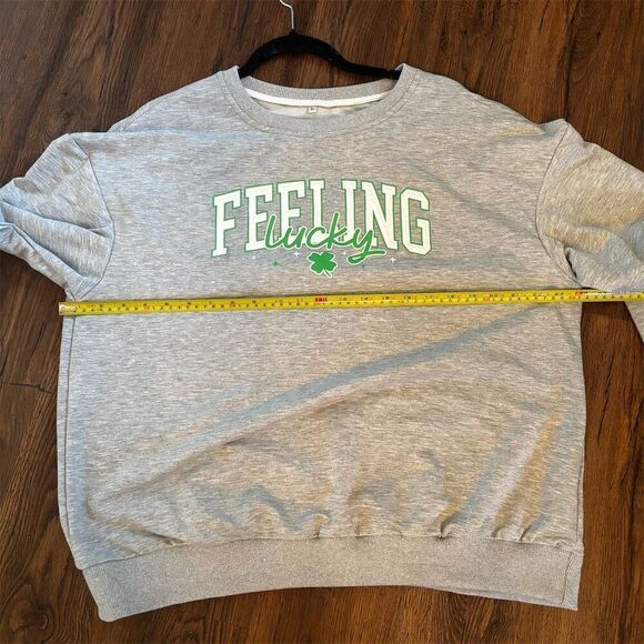 Etsy Unisex XL Gray "Feeling Lucky" Embroidered Sweatshirt St. Patrick's Day - Picture 6 of 7